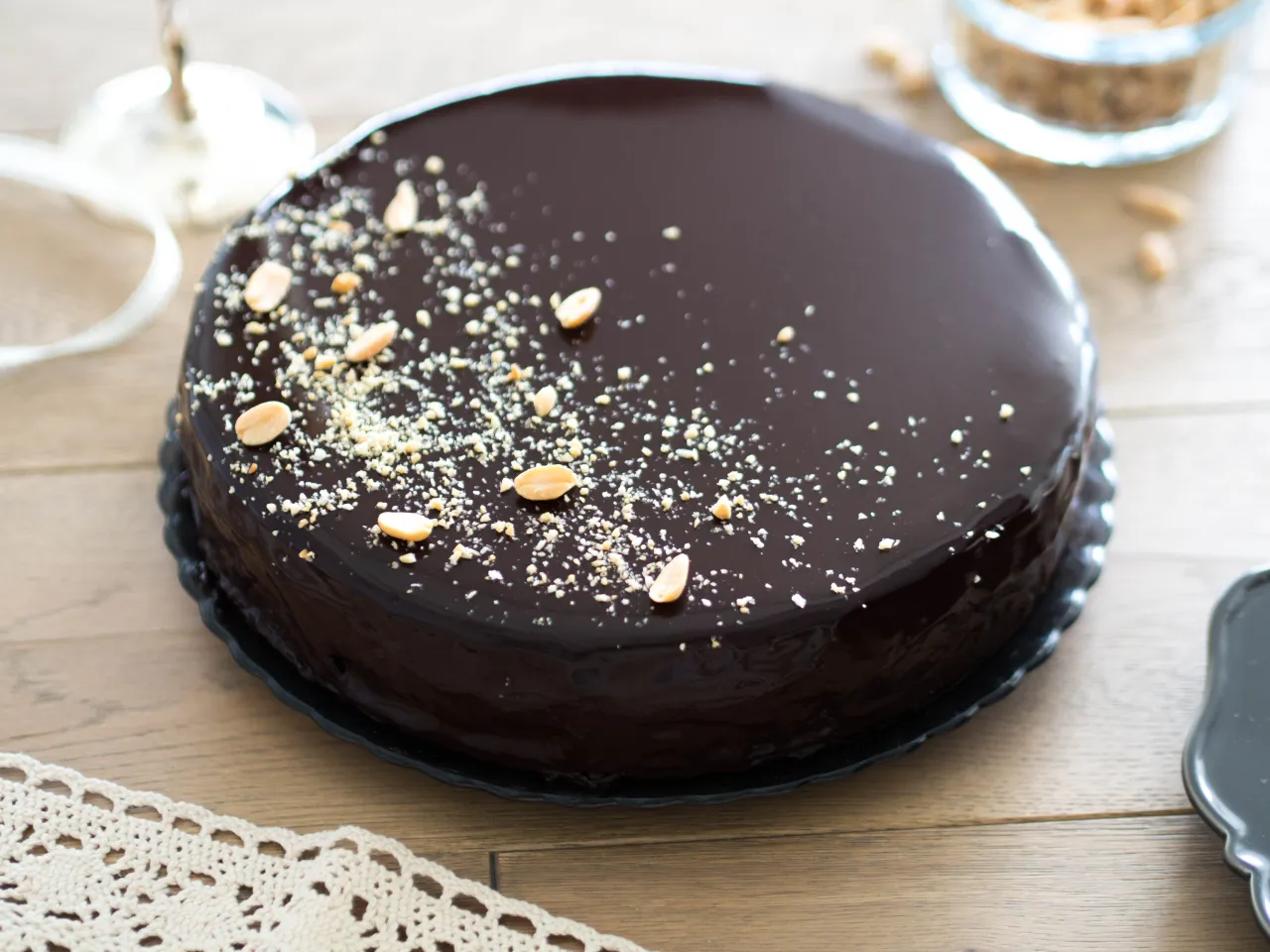 błyszcząca polewa czekoladowa na cieście