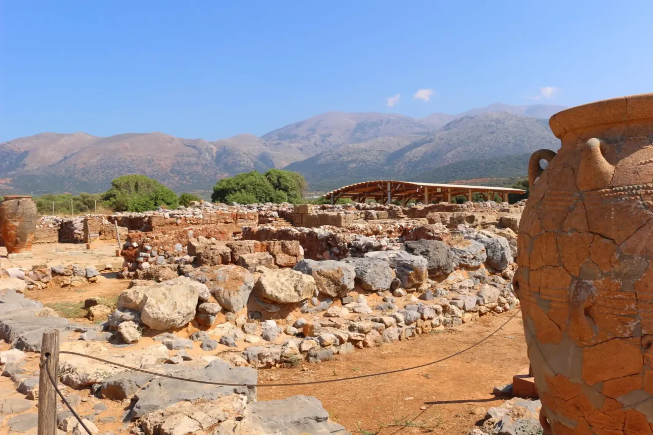 Pałac Minojski w Malii ruiny