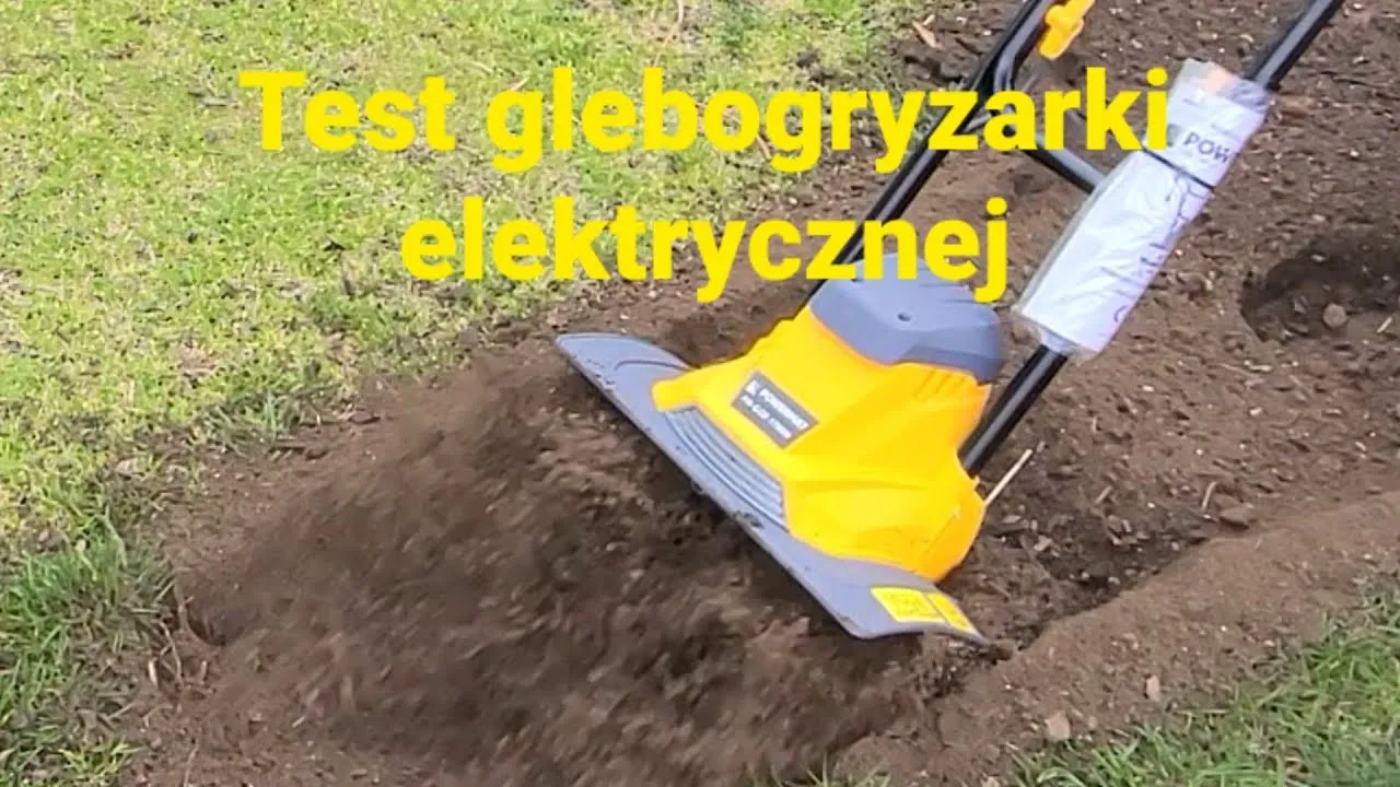 Glebogryzarka elektryczna w akcji mały ogr&oacute;d