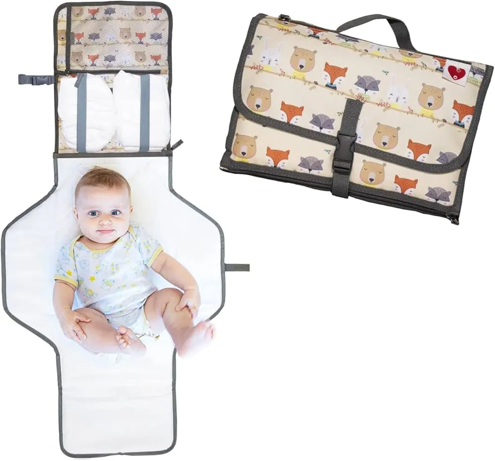 Przewijak z akcesoriami do zmiany pieluchy