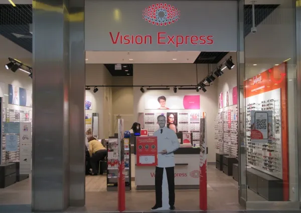 Zdjęcie Czy Vision Express jest otwarty w galeriach? Sprawdź godziny otwarcia!