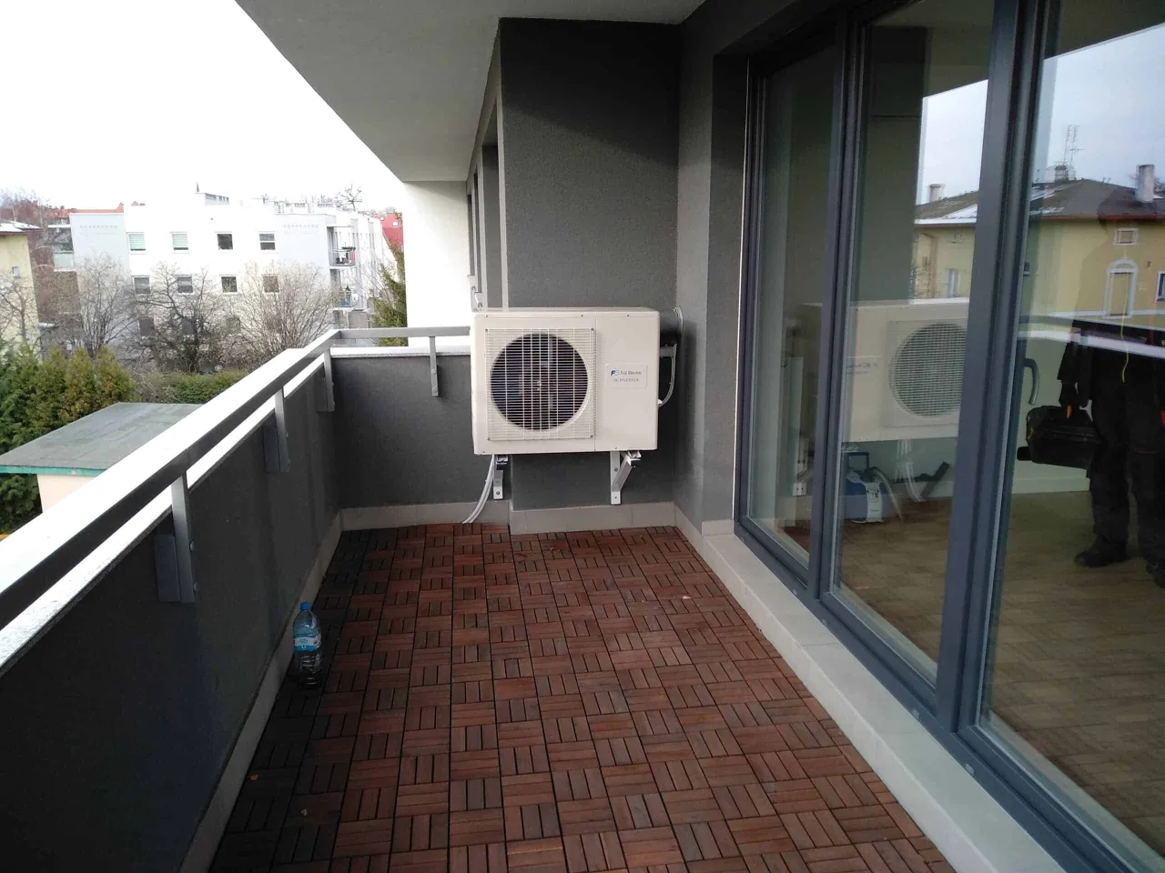 klimatyzacja w bloku mieszkalnym instalacja