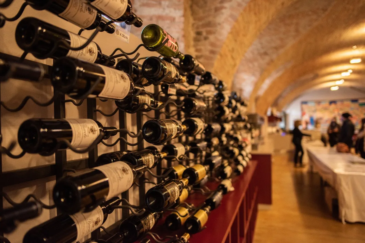 italienische weinregale enoteca
