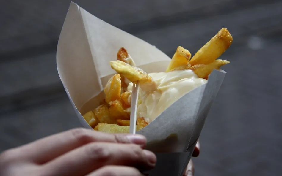 Belgijskie frytki w rożku z majonezem