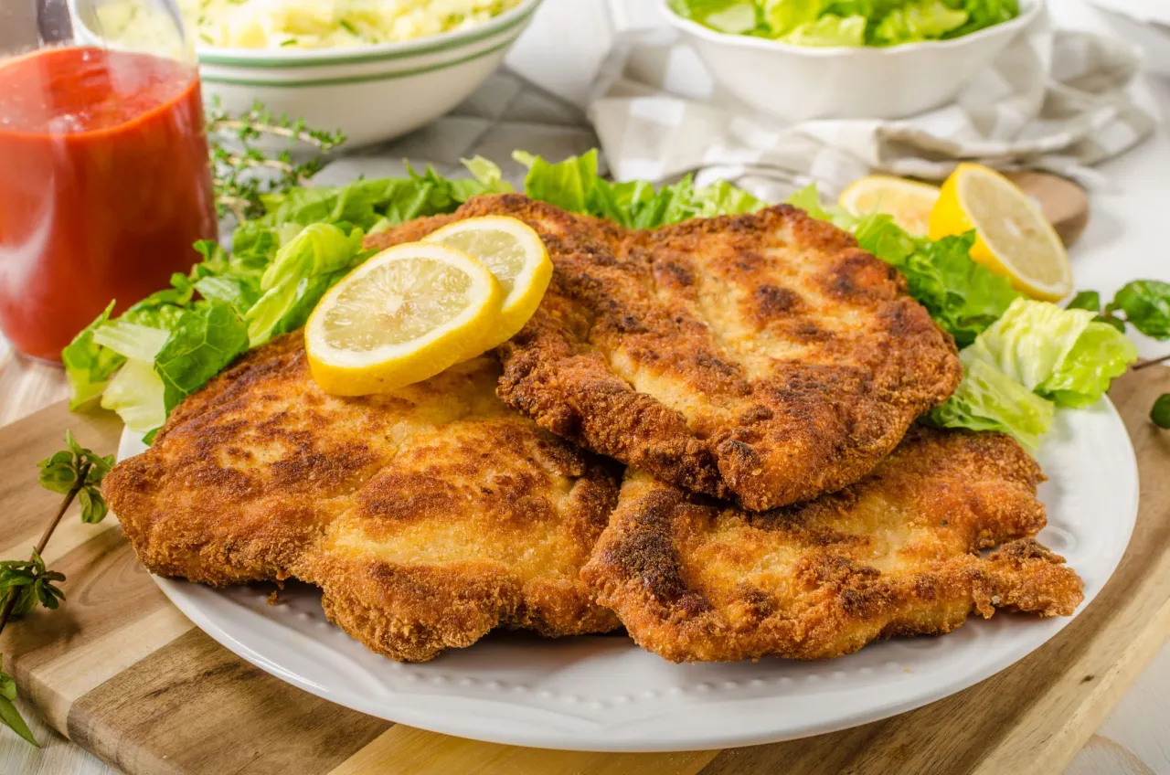 kotlet z mortadeli fasolka po bretońsku bigos