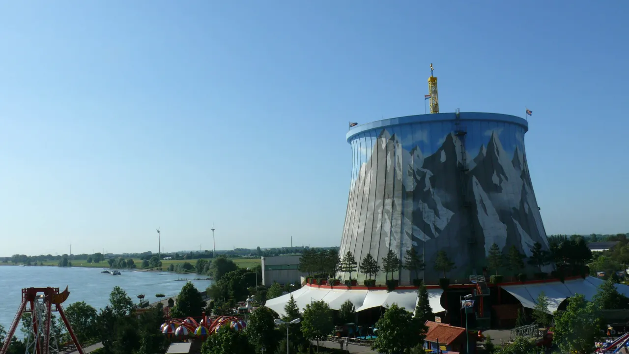 Wunderland Kalkar Vertical Swing K&uuml;hlturm