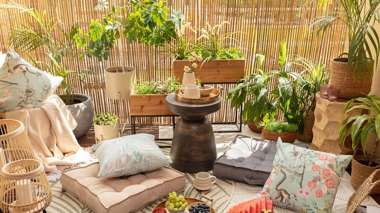 aranżacje małego balkonu styl skandynawski boho nowoczesny