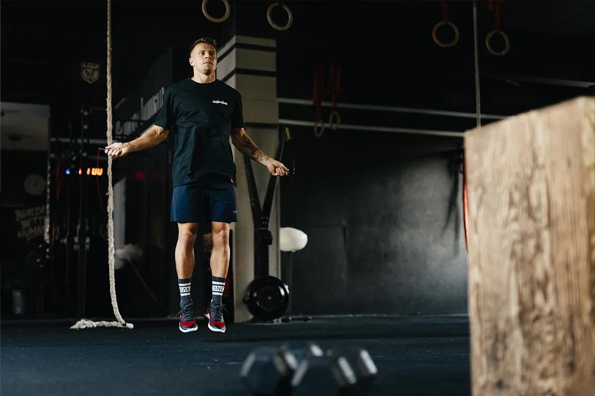 sprzęt do crossfitu i ćwiczenia z ciężarami