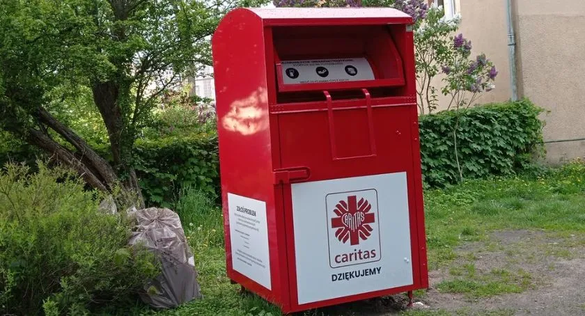 Kontener Caritas na książki