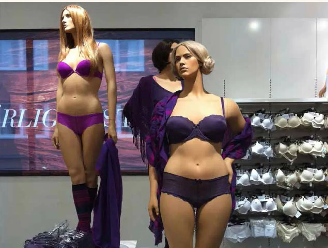 r&oacute;żne typy biustonoszy na manekinie