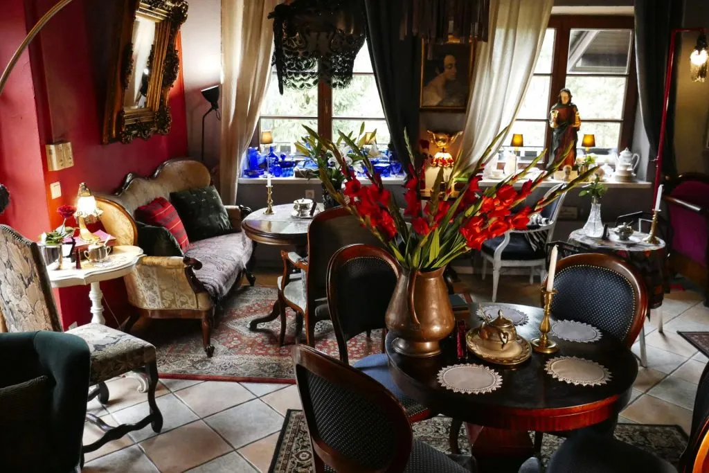 wnętrze herbaciarni u dziwisza kazimierz dolny