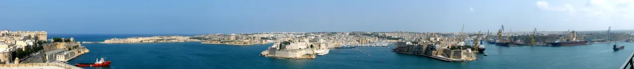 Valletta panorama Grand Harbour