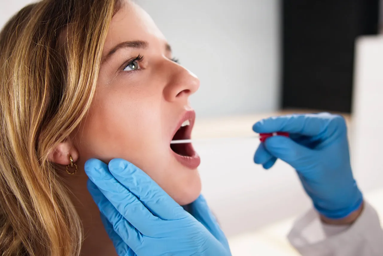 Badanie jamy ustnej wymaz