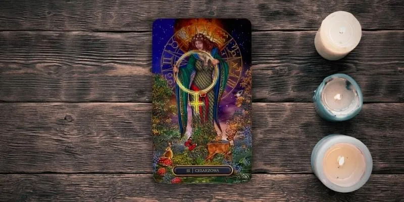 Zdjęcie Cesarzowa tarot: co on czuje i jak wpływa na Wasze emocje