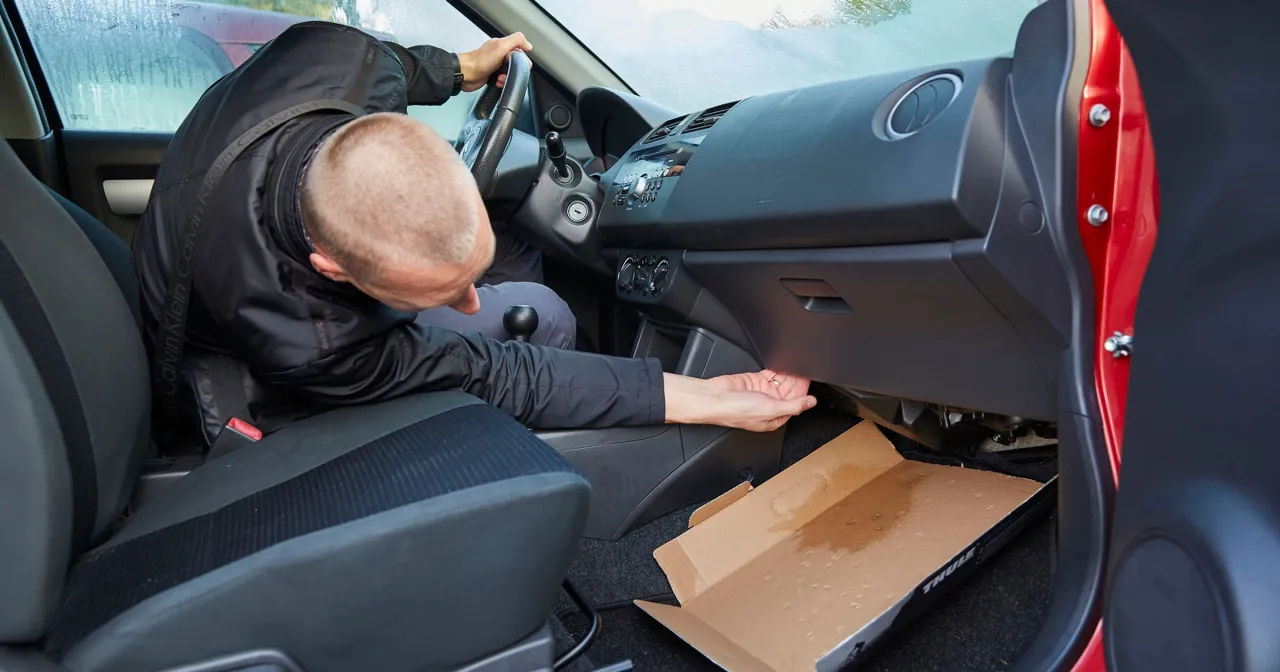 Opel Corsa C wnętrze nagrzewnica objawy