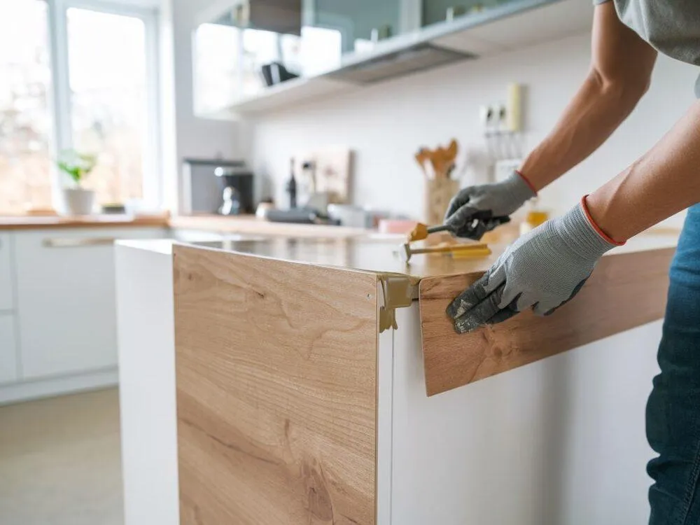 przykłady odnowionych mebli z okleiny przed i po