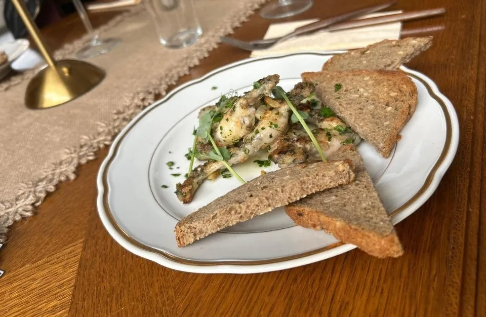 tradycyjne polskie danie serwowane w restauracji w Zielonej G&oacute;rze