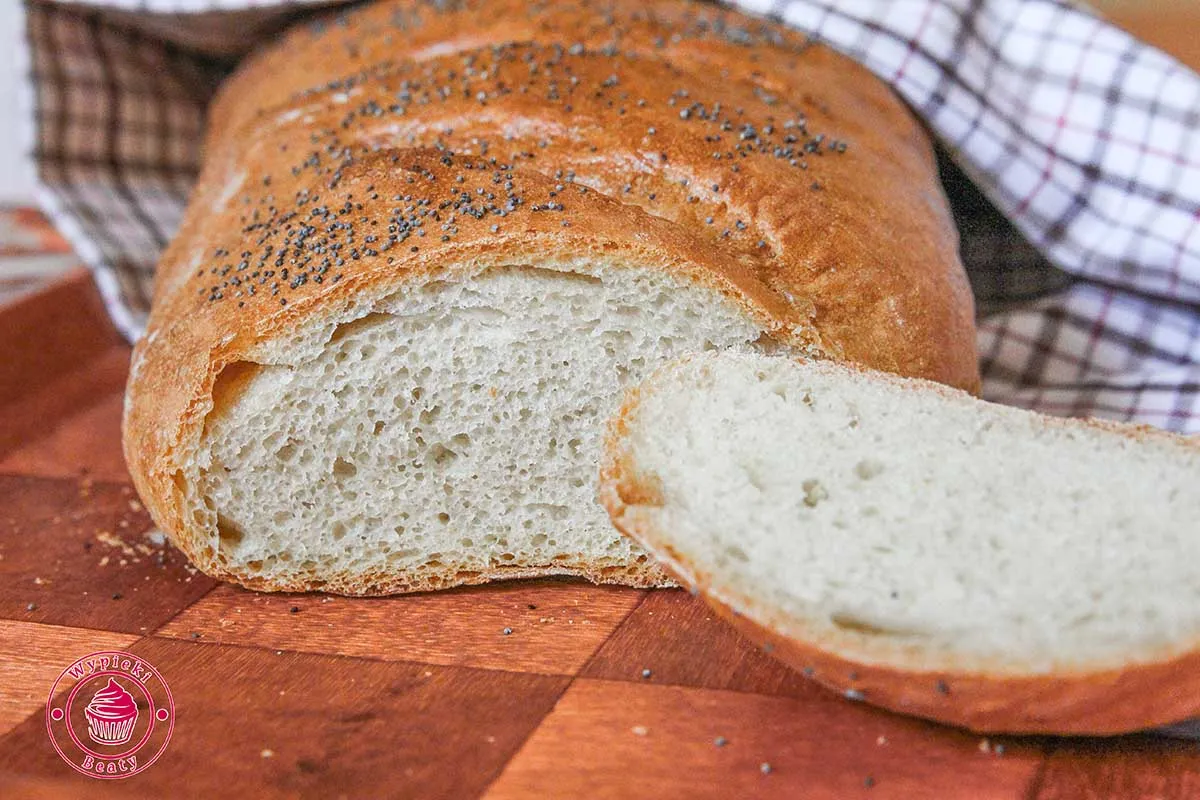 Zdjęcie Jak upiec chleb w piekarniku: prosty przepis na domowy wypiek krok po kroku