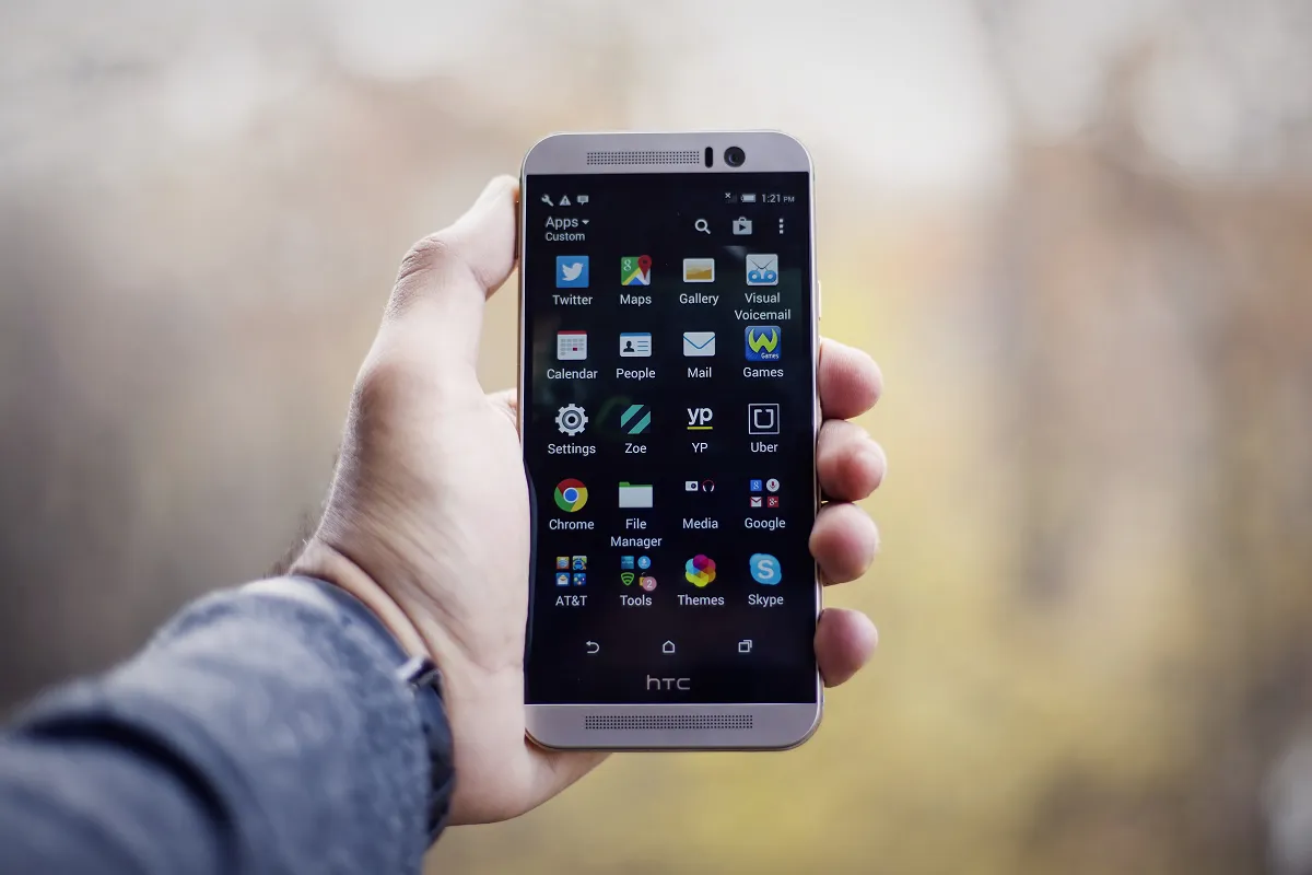 telefon z komunikatem brak miejsca na dysku