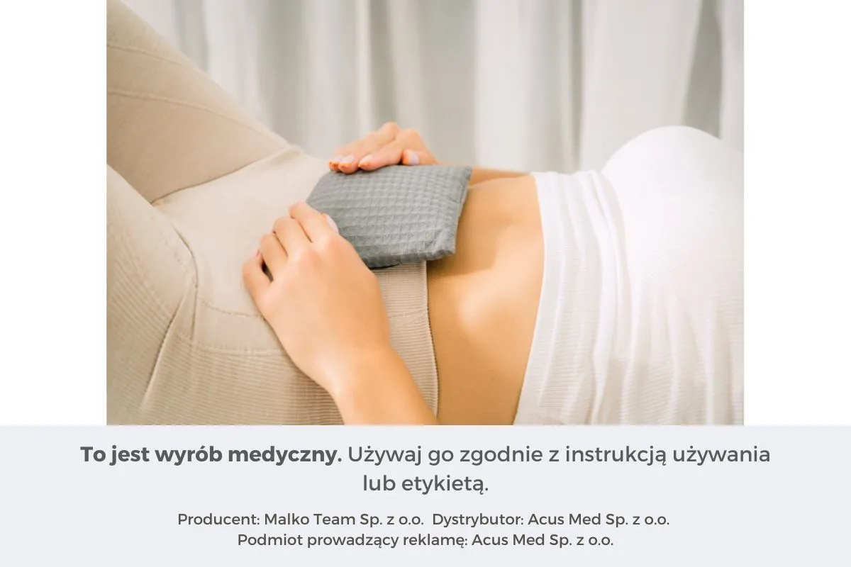 kobieta z termoforem na brzuchu ulga w bólu