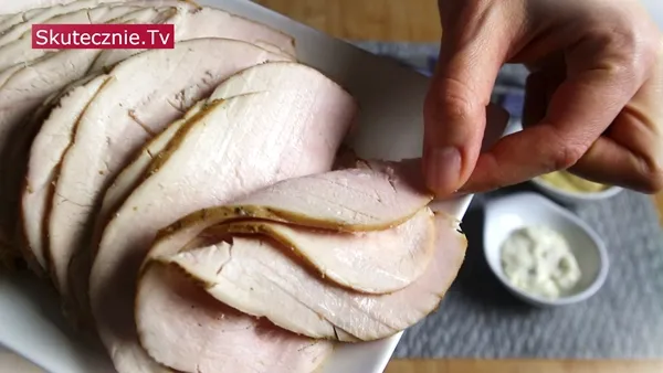 soczysty filet z indyka w plastrach