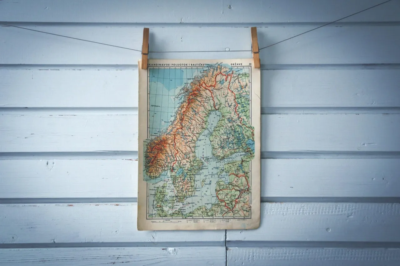 mapa skandynawii z walutami