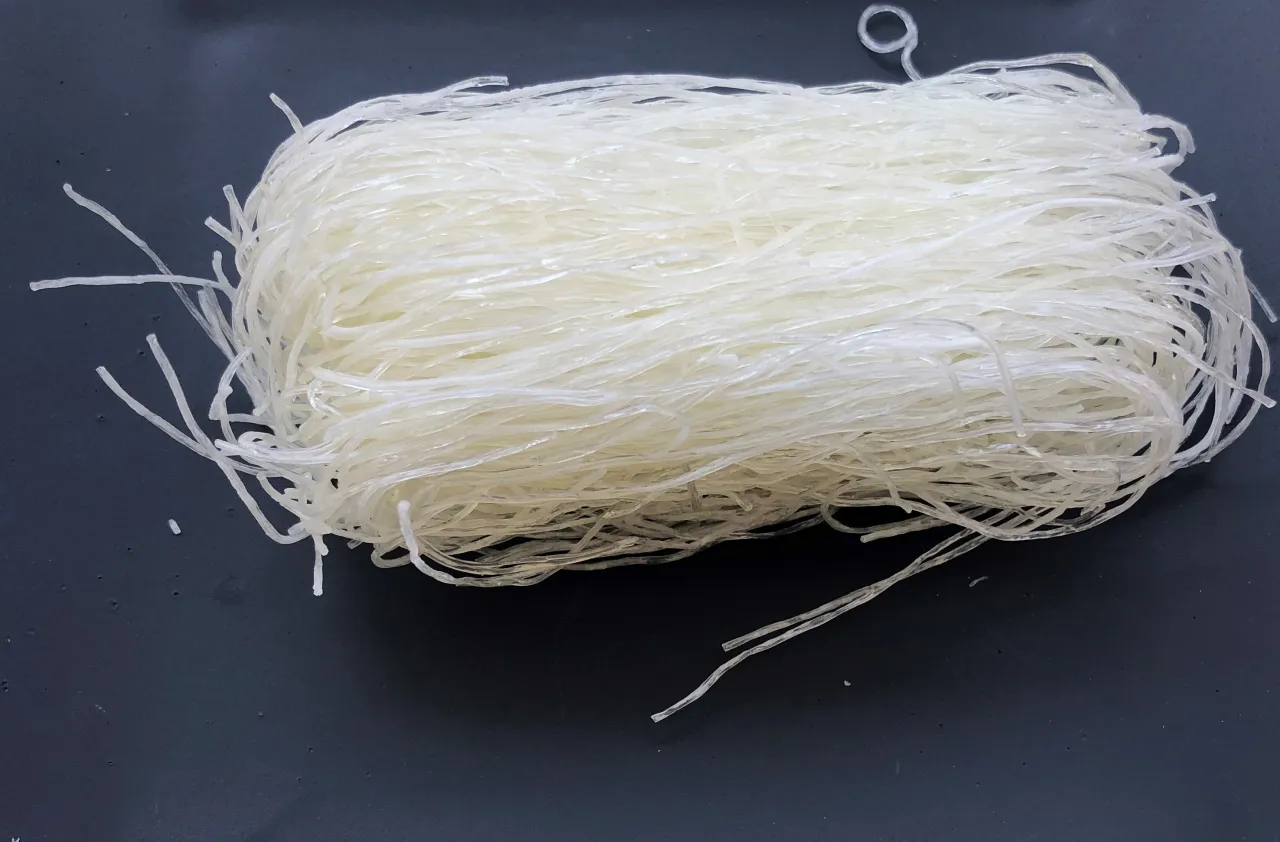 makaron sojowy z fasoli mung i z mąki sojowej porównanie