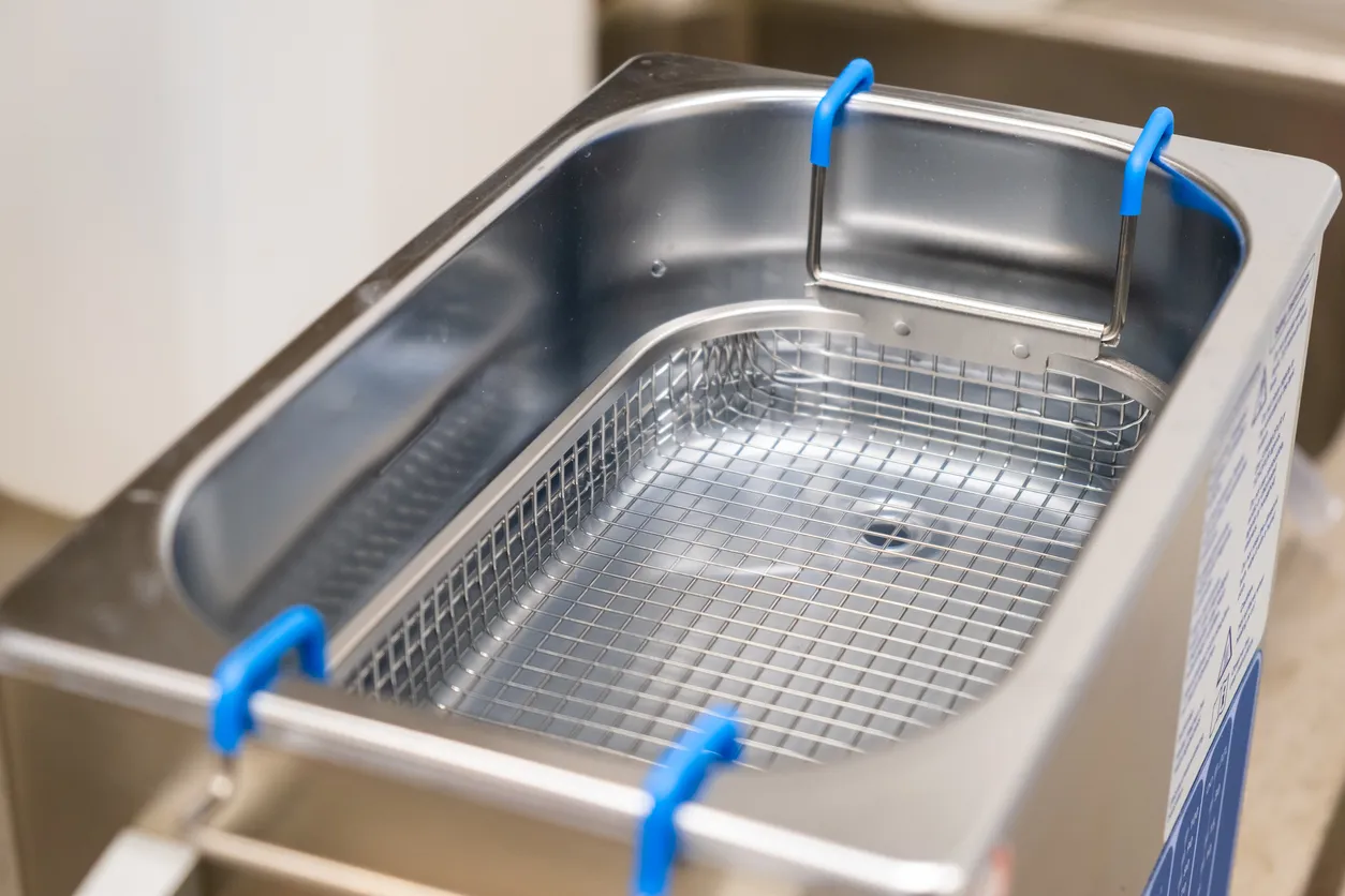 Bezpieczne czyszczenie myjką ultradźwiękową