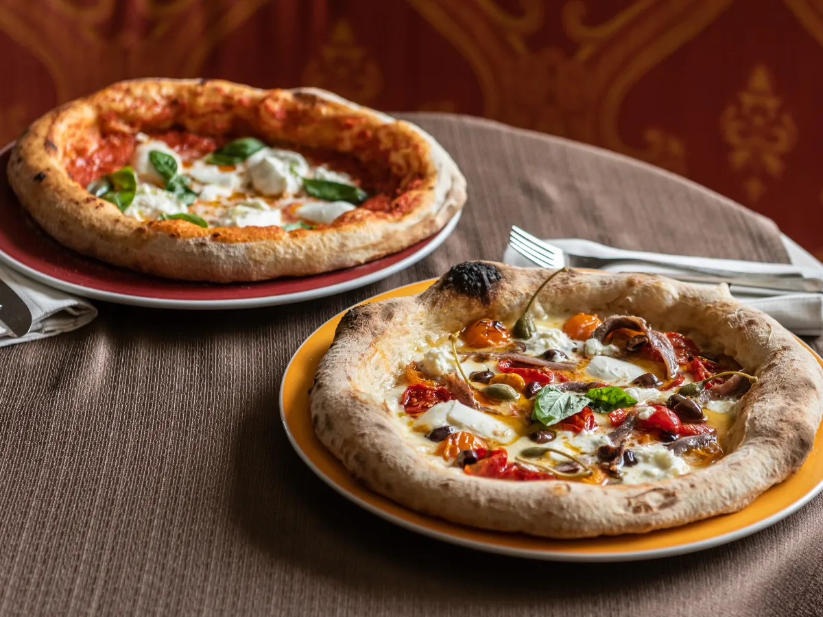 Włoskie ciasto na pizzę składniki i proces