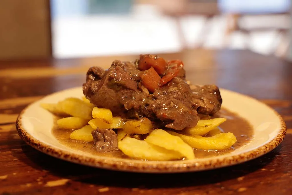 Tapas tradicionales sevillanas La Sacrist&iacute;a