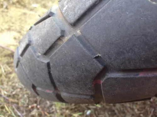 drgania kierownicy motocykl objawy