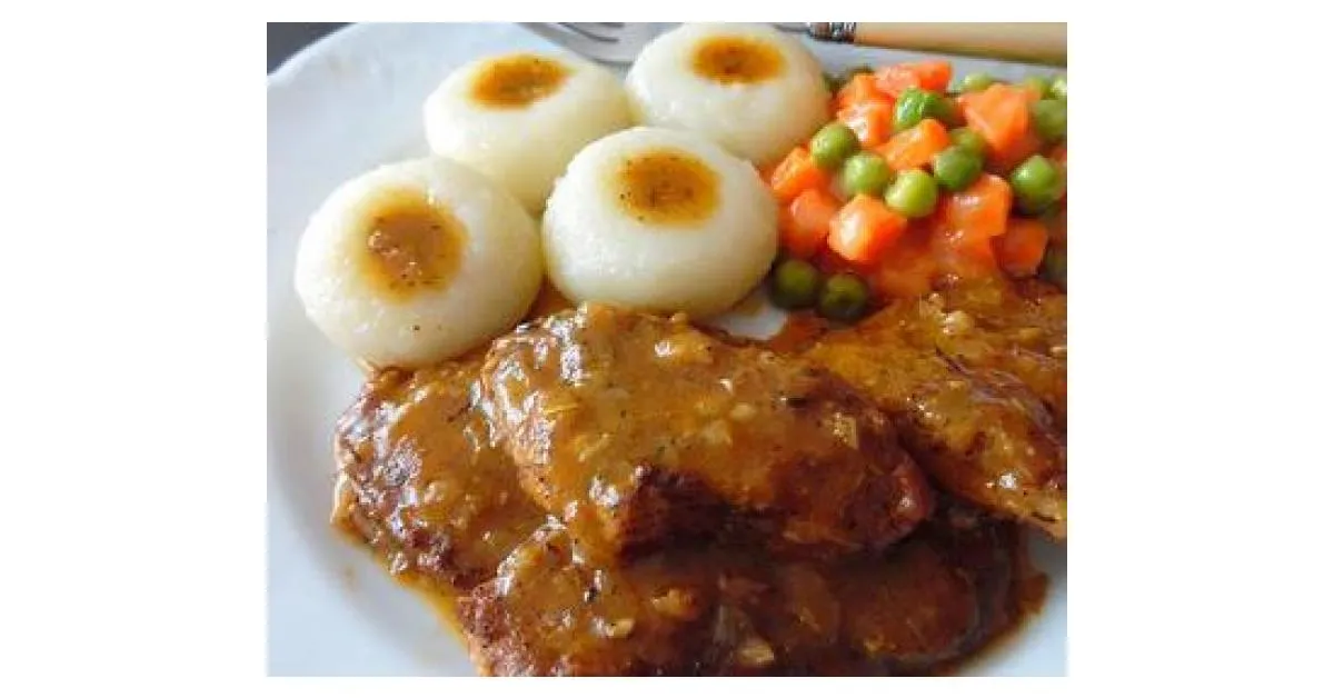 sos z karkówki z grzybami i piwem