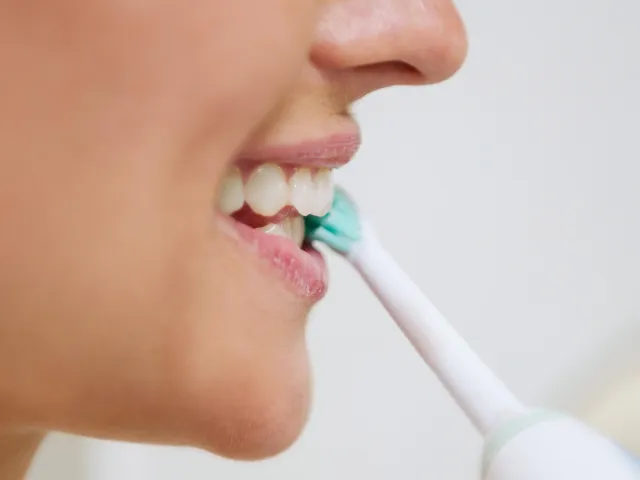 błędy mycia zębów szczoteczką soniczną