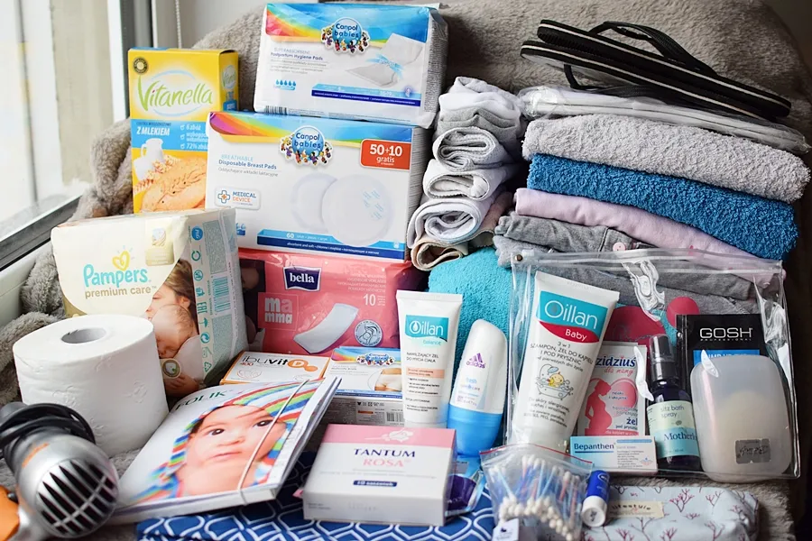praktyczne pakowanie jedzenia do szpitala po porodzie