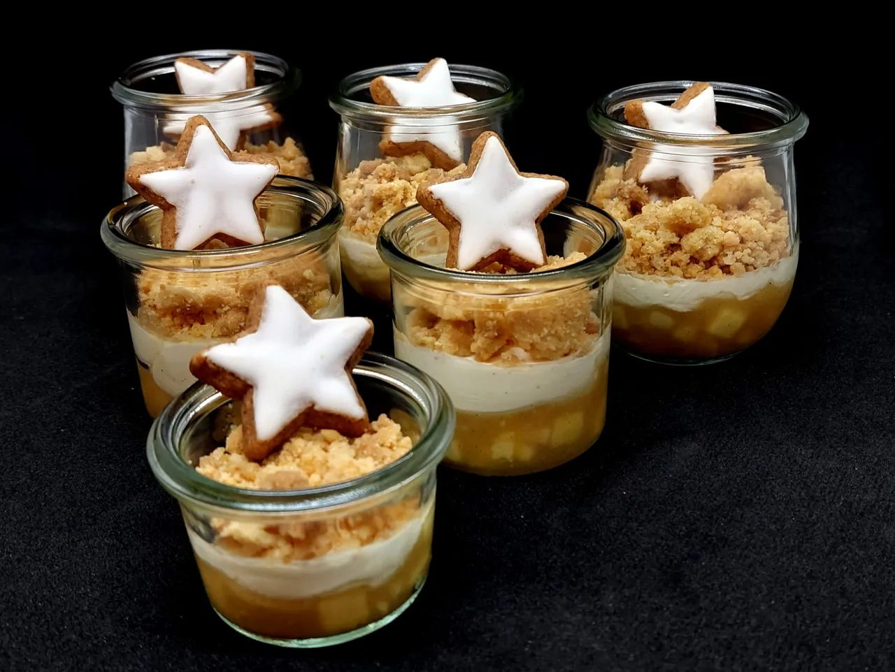 Weihnachtsdesserts im Glas