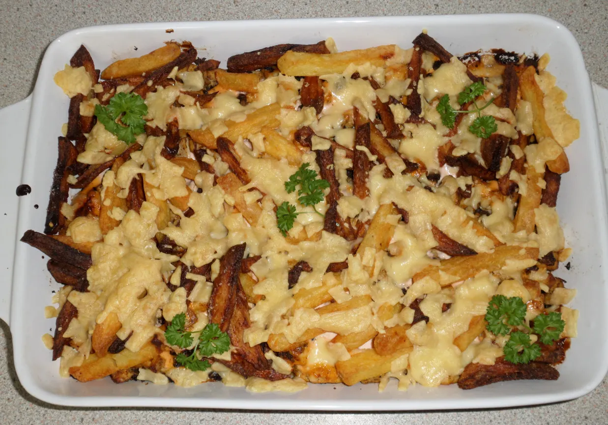 zapiekanka z frytek, tortilla z frytkami, chłopski garnek z frytkami