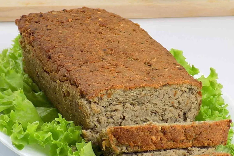 Składniki na pasztet wieprzowy mięso i warzywa