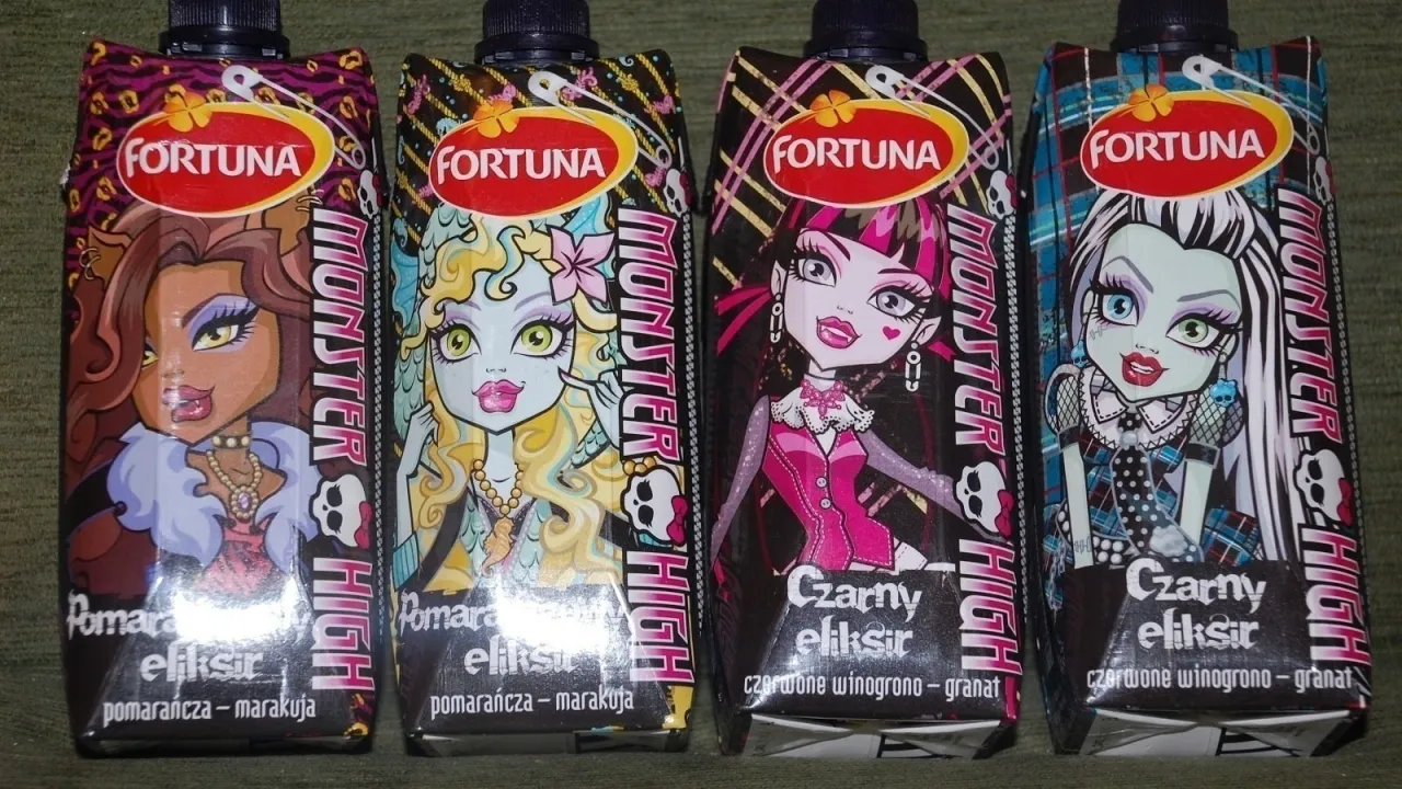 Oficjalne napoje Monster High Fortuna karton