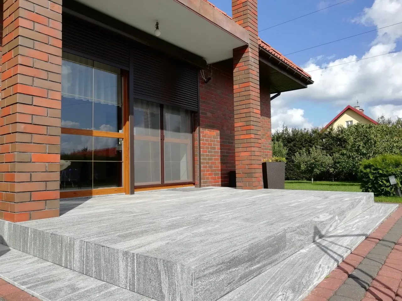 taras granitowy płomieniowany