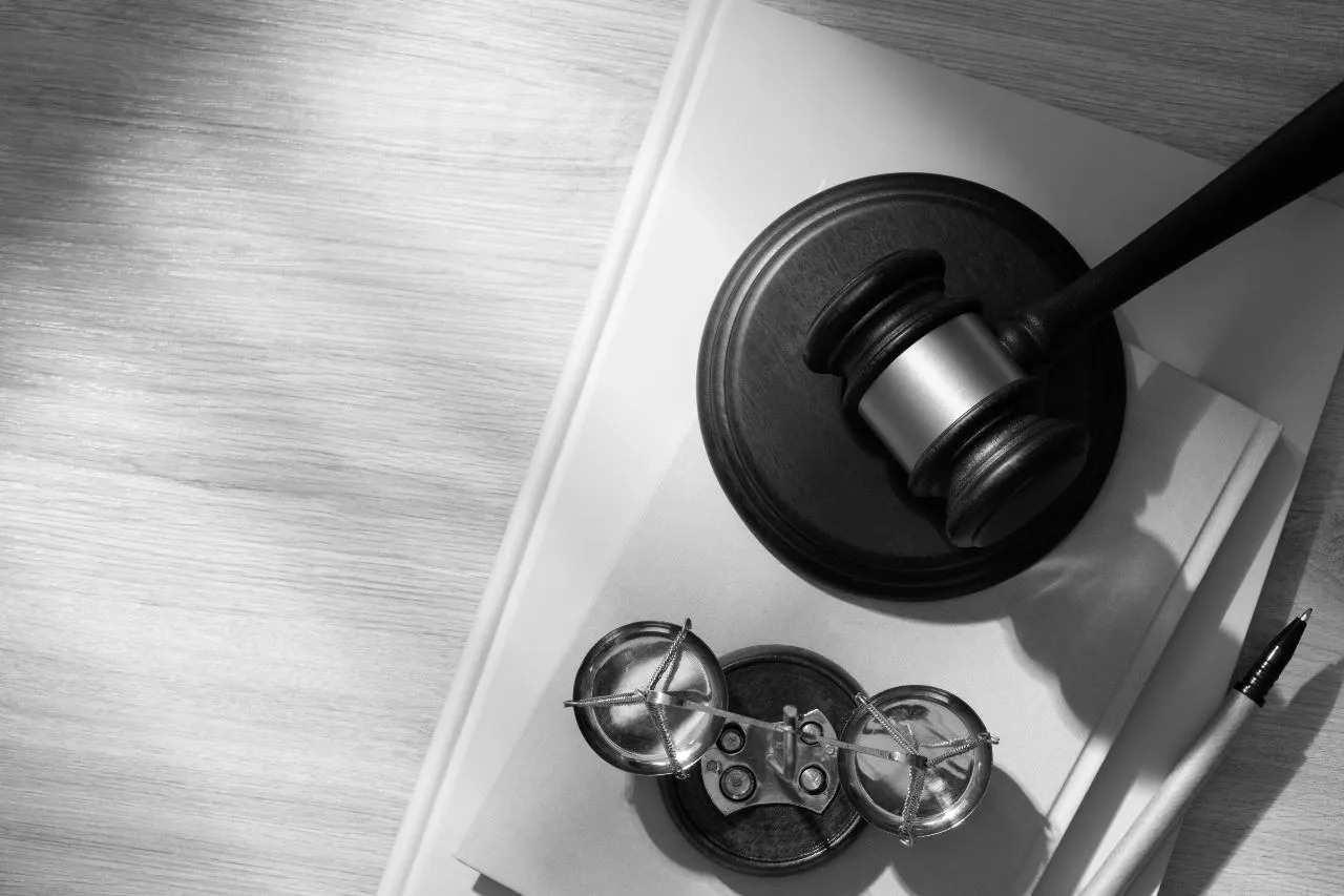 Sala sądowa rozprawa o dział spadku