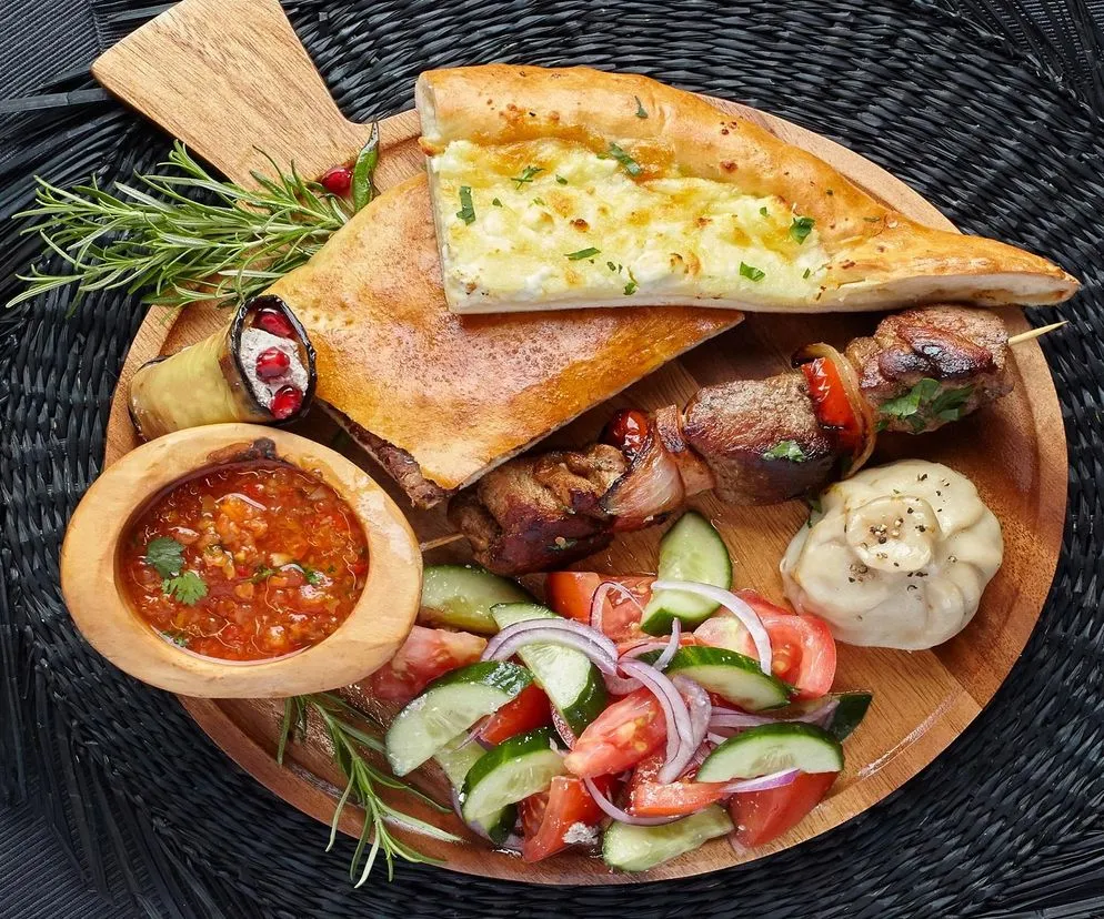 Zdjęcie Gdzie zjeść w Łomży? Odkryj najlepsze restauracje i smaki