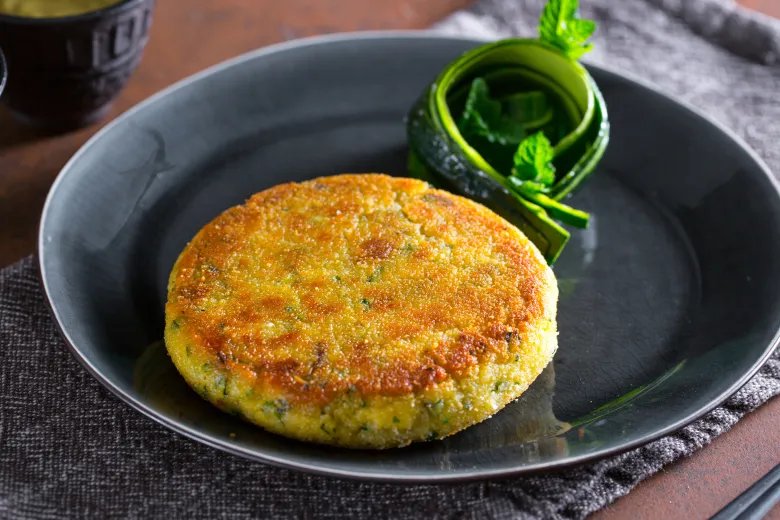 hamburger di zucchine in padella cottura