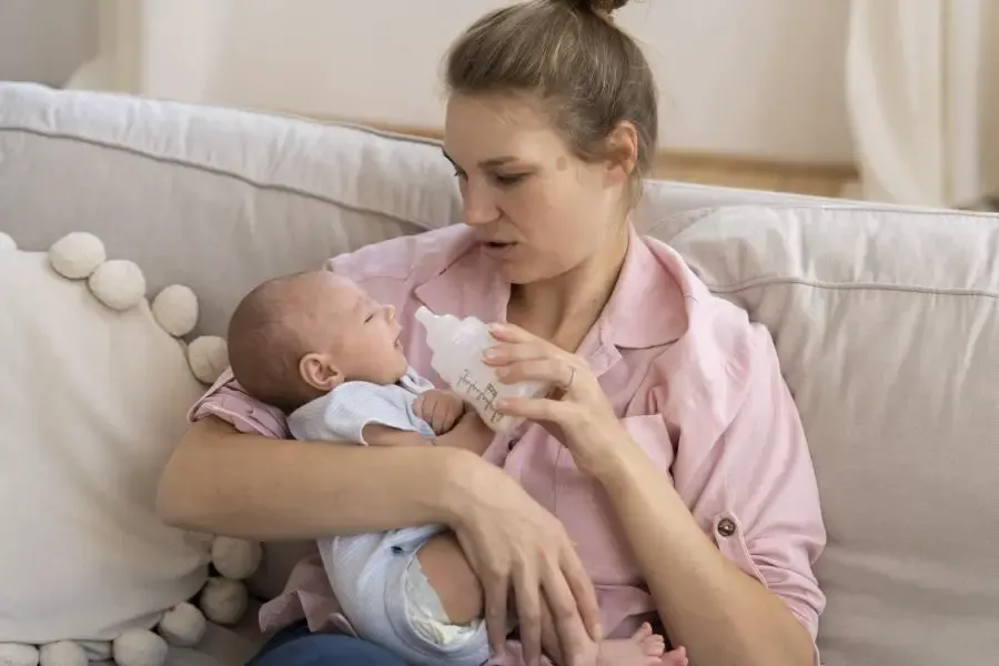 Zdjęcie Jak bezpiecznie odstawić roczne dziecko od piersi bez stresu i trudności