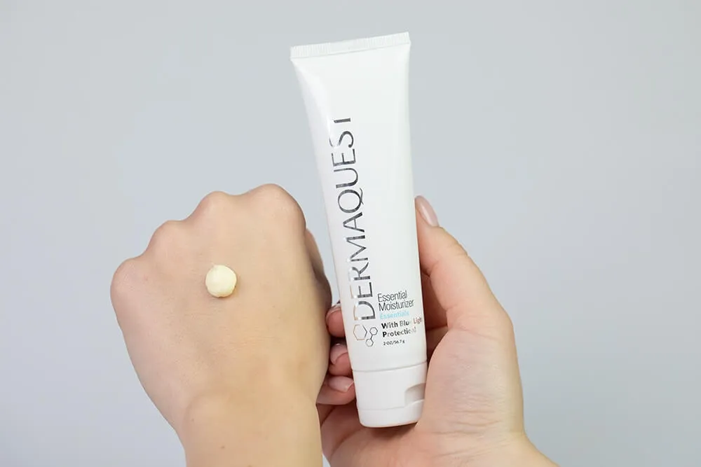 Zdjęcie Retinol czy kwas glikolowy – który lepiej działa na Twoją skórę? Porównanie skuteczności