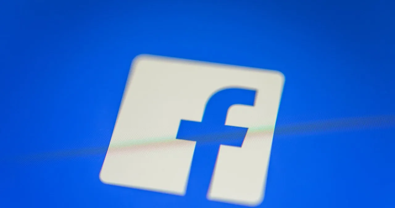 Zdjęcie Jak odinstalować Facebooka i odzyskać kontrolę nad swoim czasem