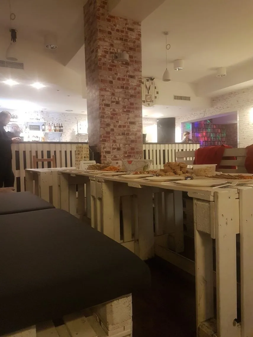 Zdjęcie Klub Medyka Oczki 1A - historia, wydarzenia i wyjątkowe atrakcje