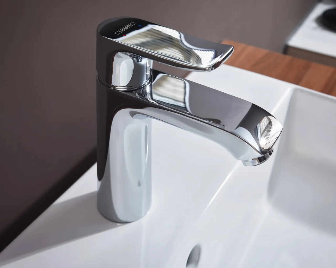 Zdjęcie Grifer&iacute;a de ba&ntilde;o: Gu&iacute;a experta para elegir estilo, funci&oacute;n y ahorro