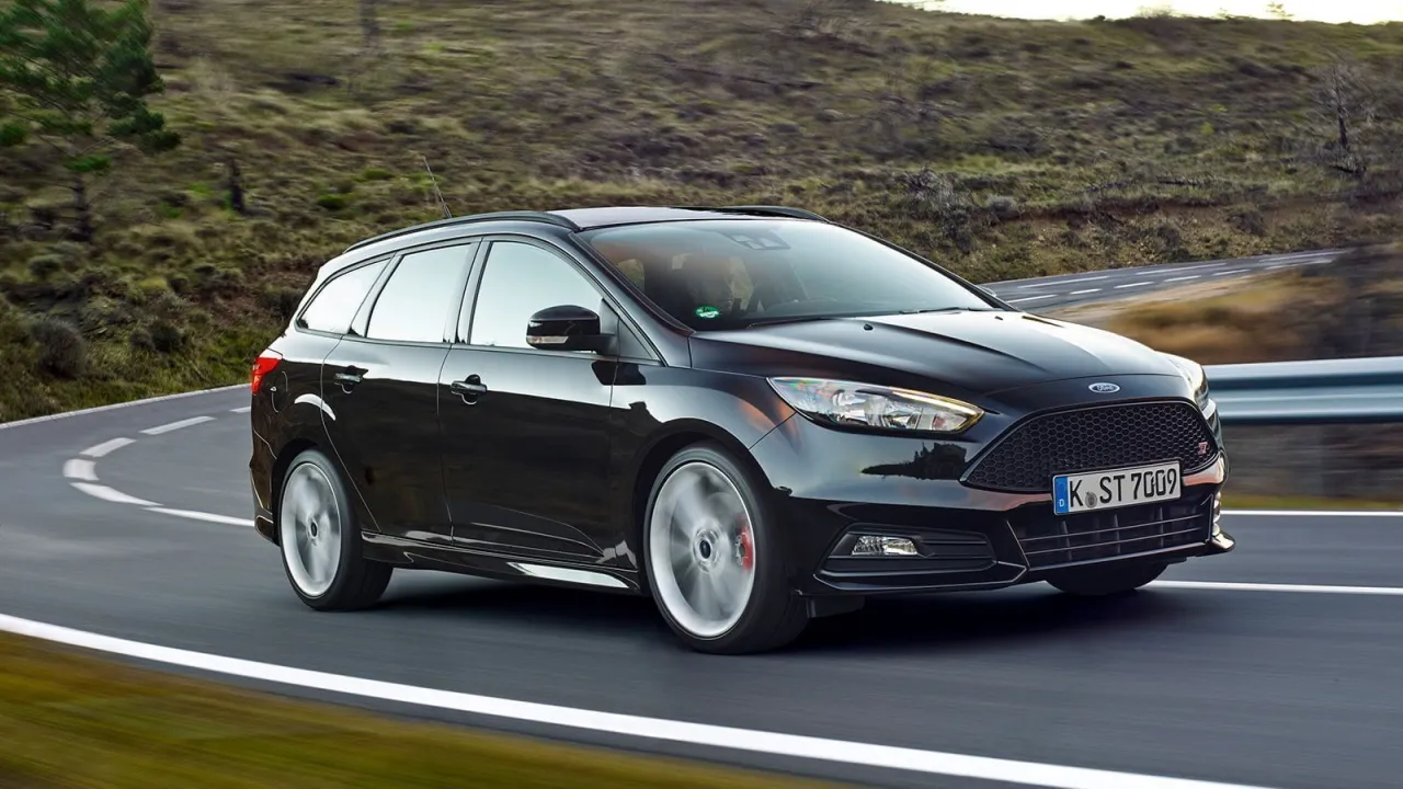 Zdjęcie Ford focus mk3 jaki silnik benzynowy wybrać – uniknij błędów i oszczędzaj