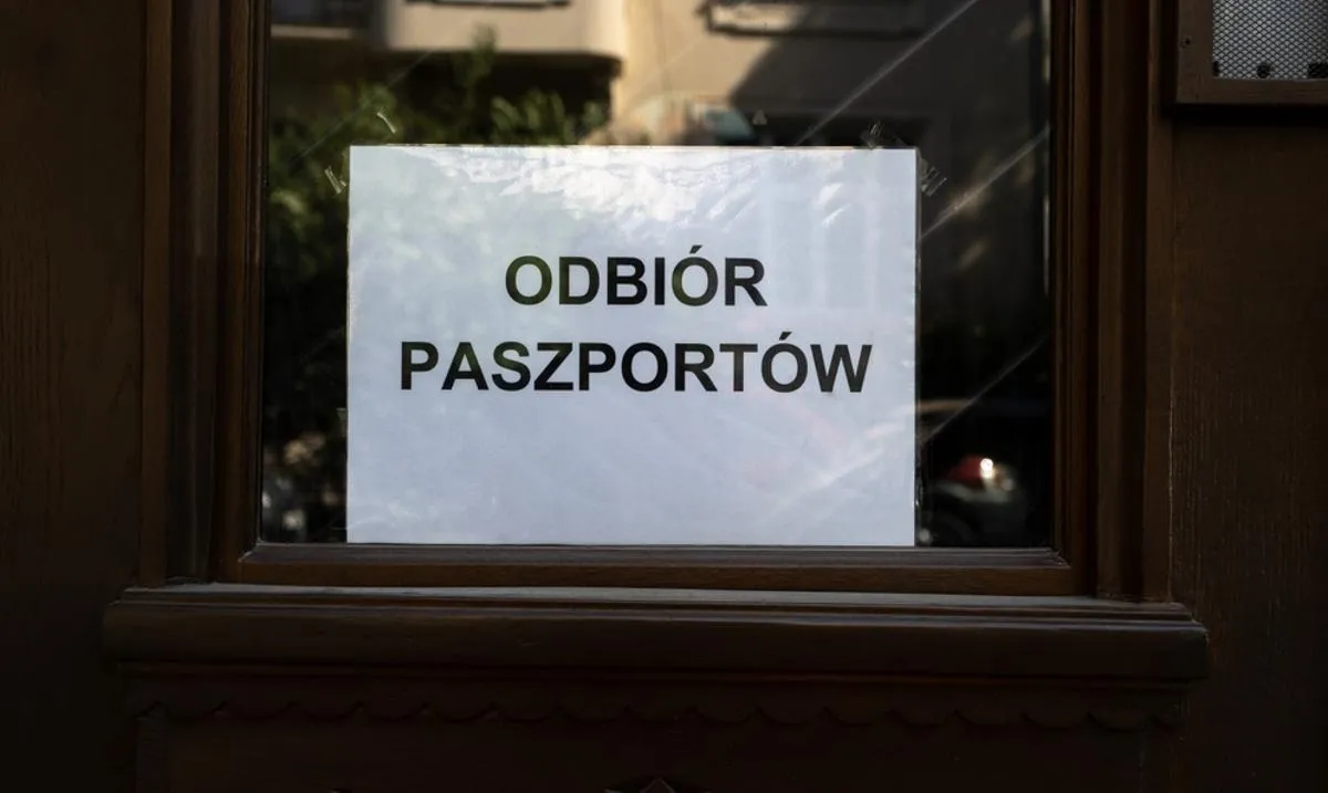 Zdjęcie Czy paszport trzeba odebrać osobiście? Sprawdź wyjątki i zasady