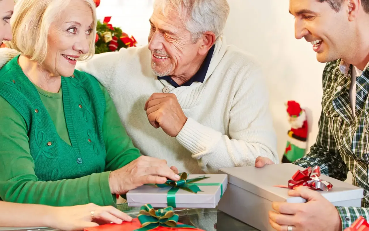 Zdjęcie Co dać rodzicom na święta – emocjonalne prezenty, które zachwycą